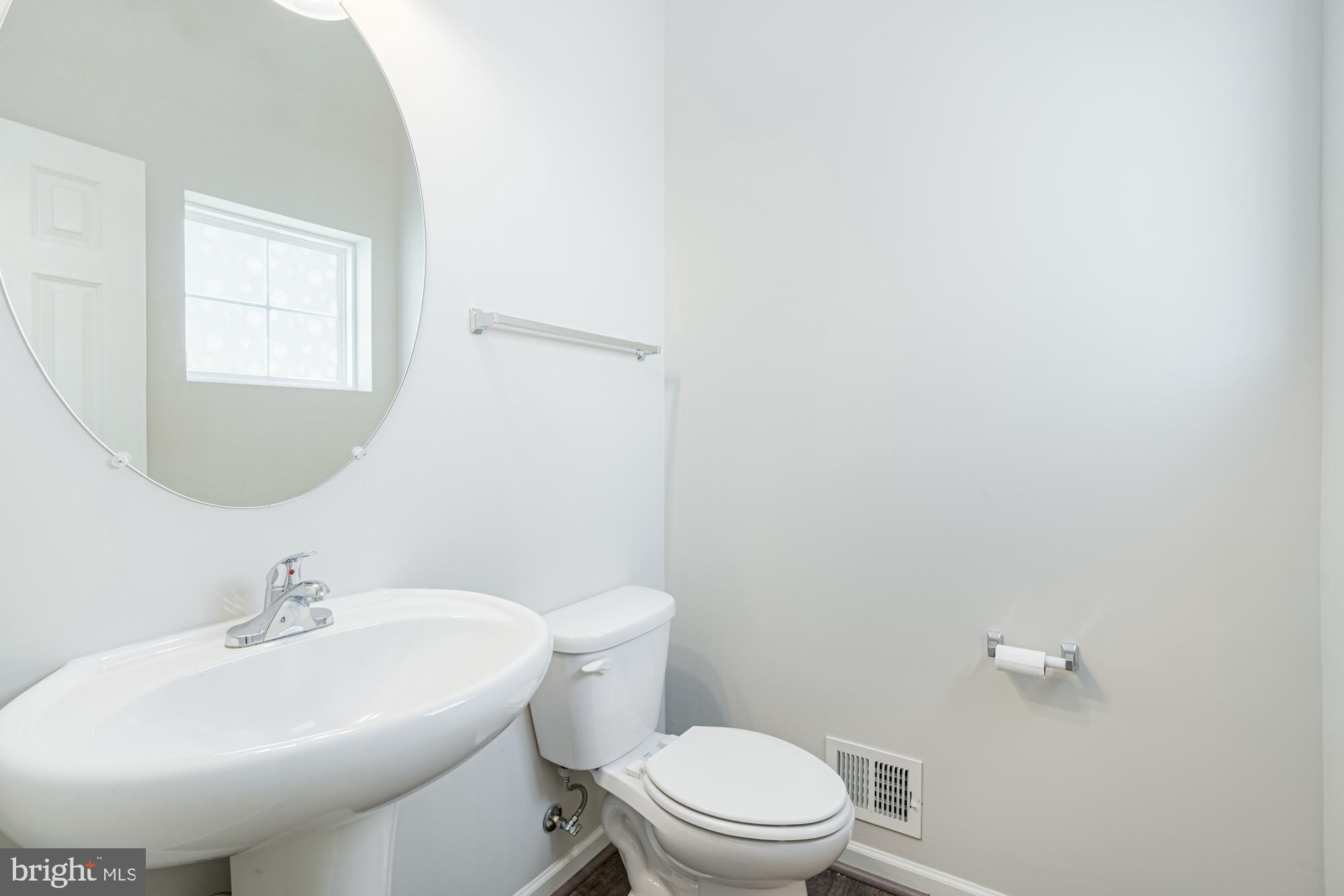 106 Splendor Garden Way Stephenson, VA 22656 - Photo 19 of 31 Bright and airy bathroom with modern fixtures.