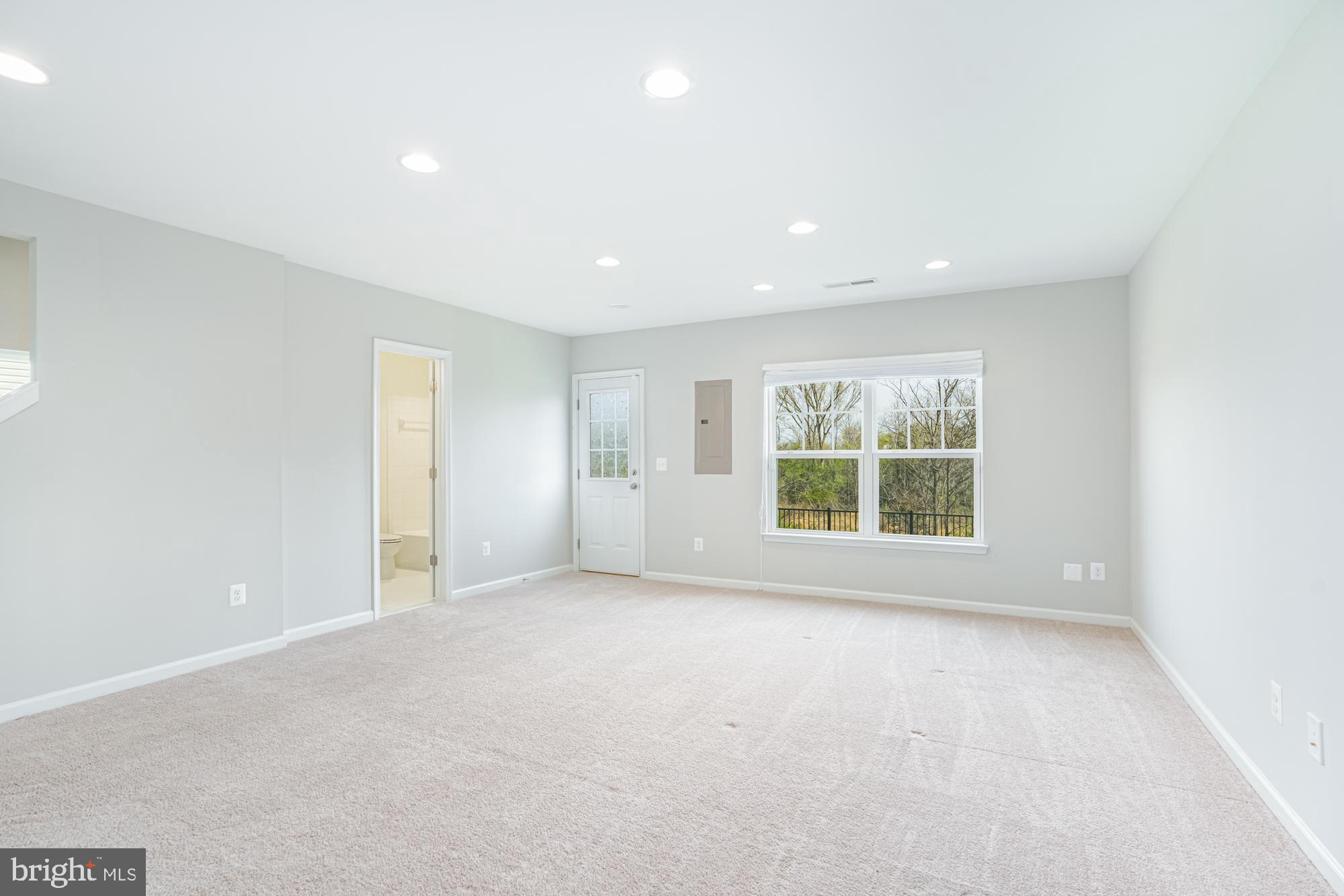 106 Splendor Garden Way Stephenson, VA 22656 - Photo 5 of 31 Spacious, light-filled room with serene views.