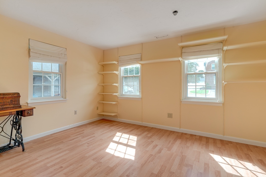 35 Erin Road, Unit 35 Stoughton, MA 02072 - Photo 10 of 19 Gallery Image 10