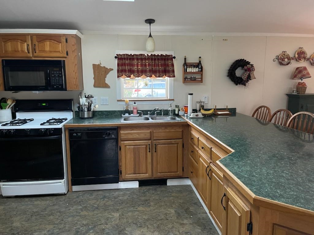 33 West Mountain Road Shaftsbury, VT 05262 - Photo 6 of 33 Gallery Image 6