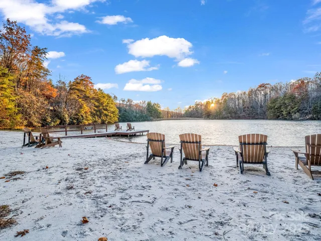 $389,500 | 104 Little Falls Drive, Tryon, NC 28782
