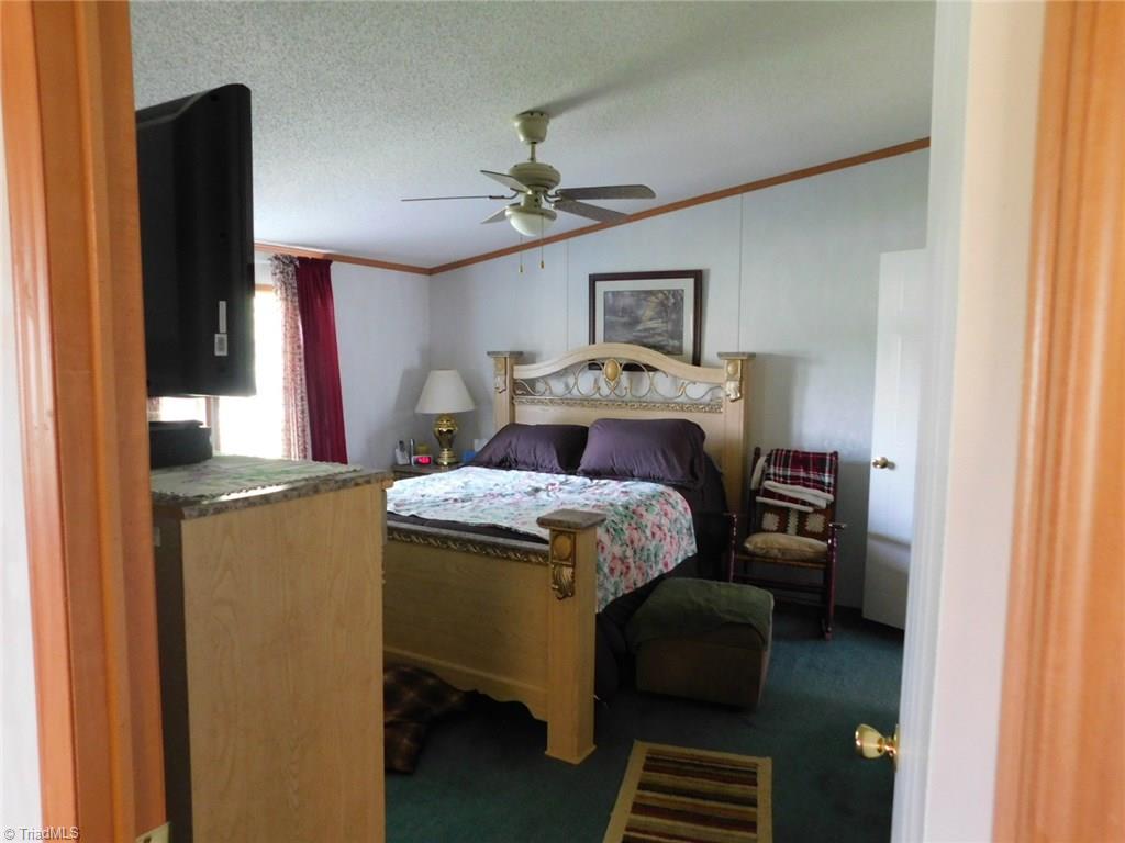 1296 Cid Road Lexington, NC 27292 - Photo 12 of 29 MASTER BEDROOM