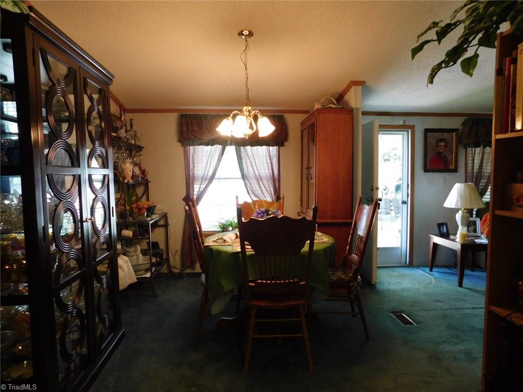 1296 Cid Road Lexington, NC 27292 - Photo 9 of 29 BREAKFAST/DINING