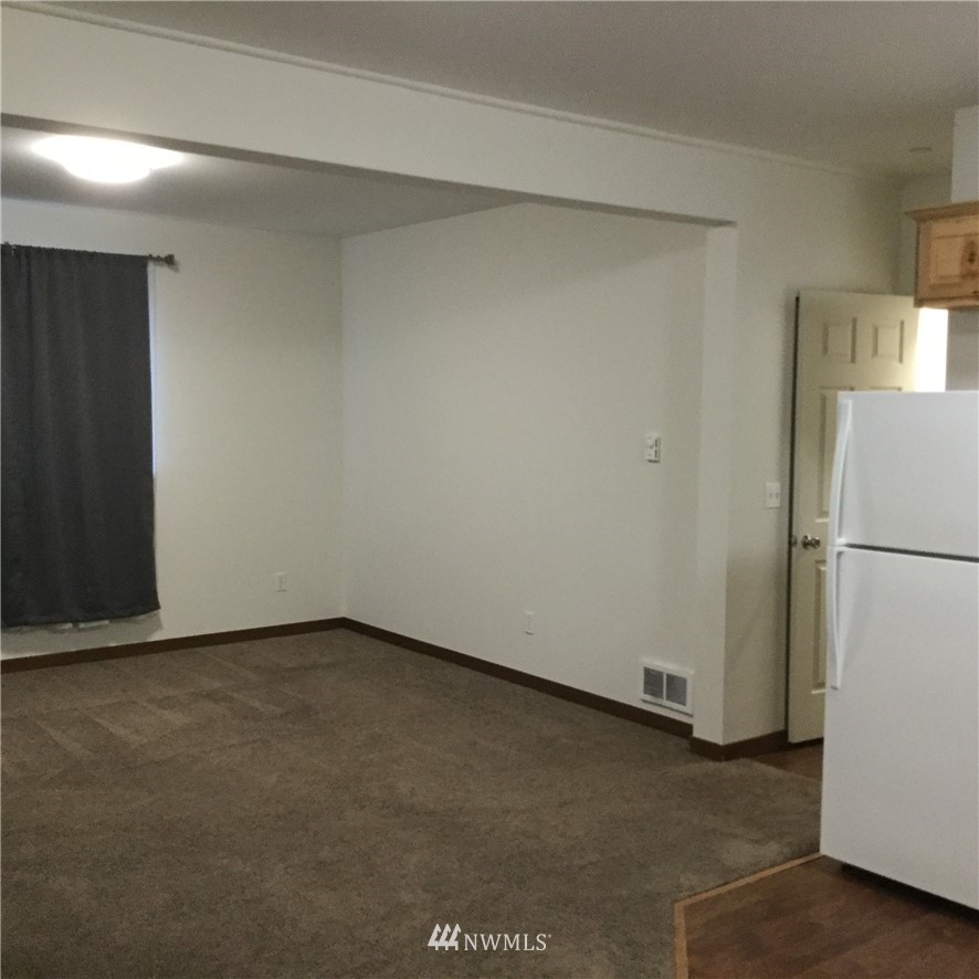 4606 Wood Place Everett, WA 98203 - Photo 25 of 37 a view of an empty room