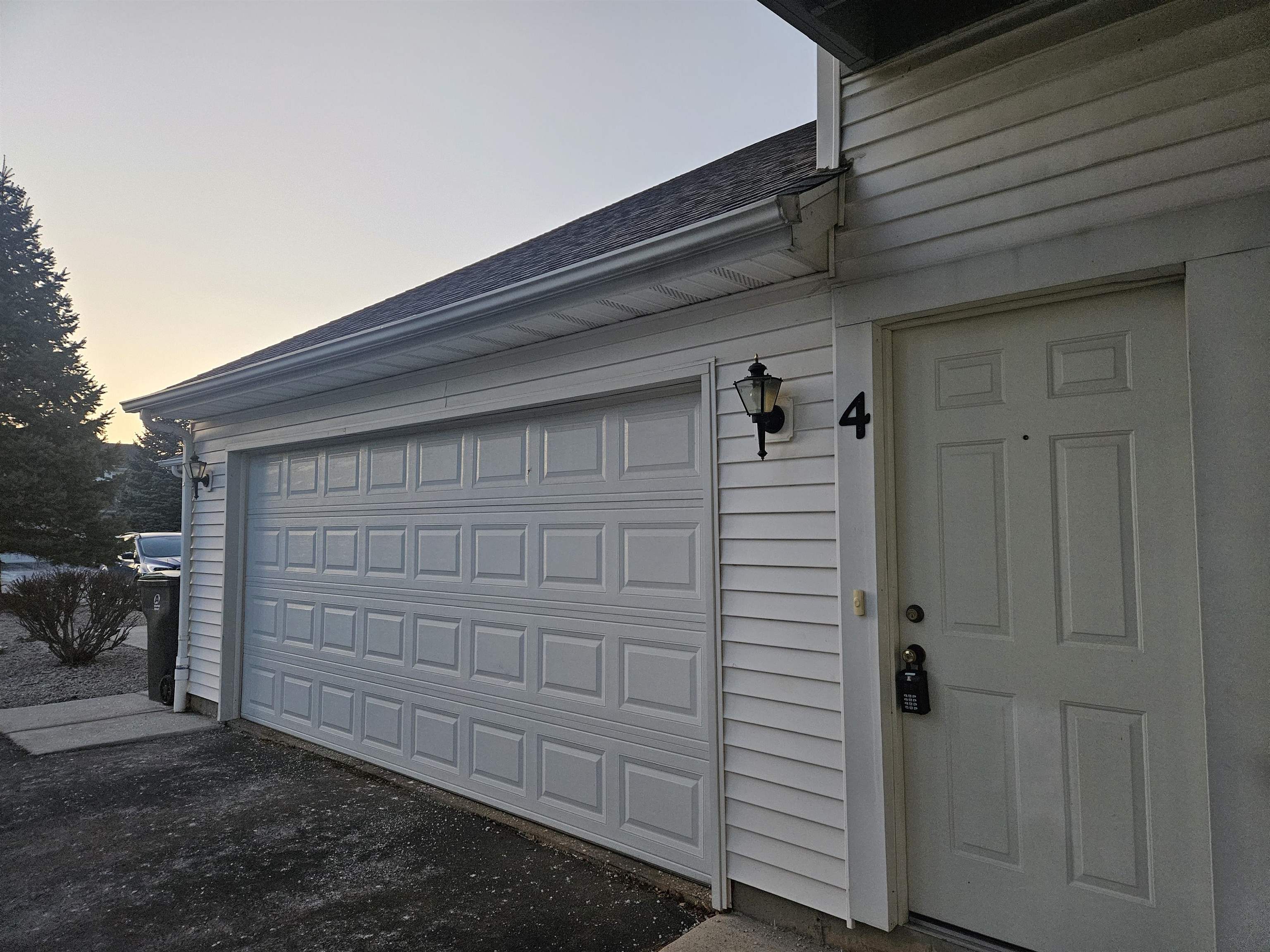 10167 Monarch Road Roscoe, IL 61073 - Photo 22 of 23 a front view of a house