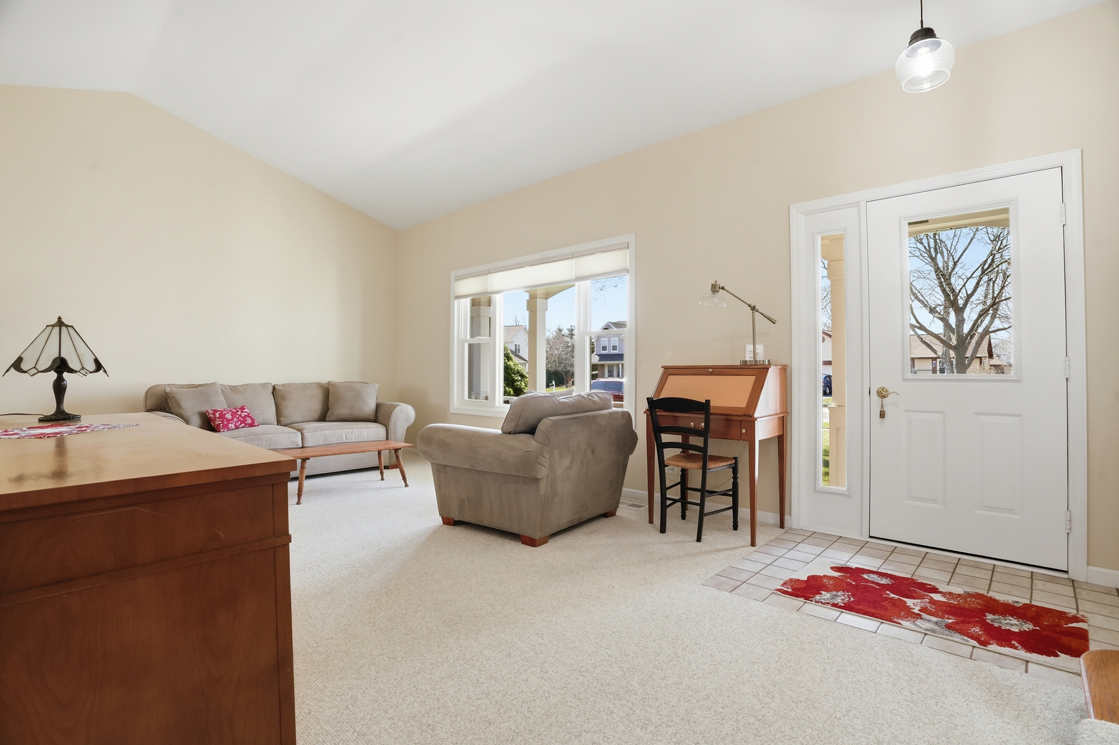 330 Indian Ridge Trail Wauconda, IL 60084 - Photo 4 of 35