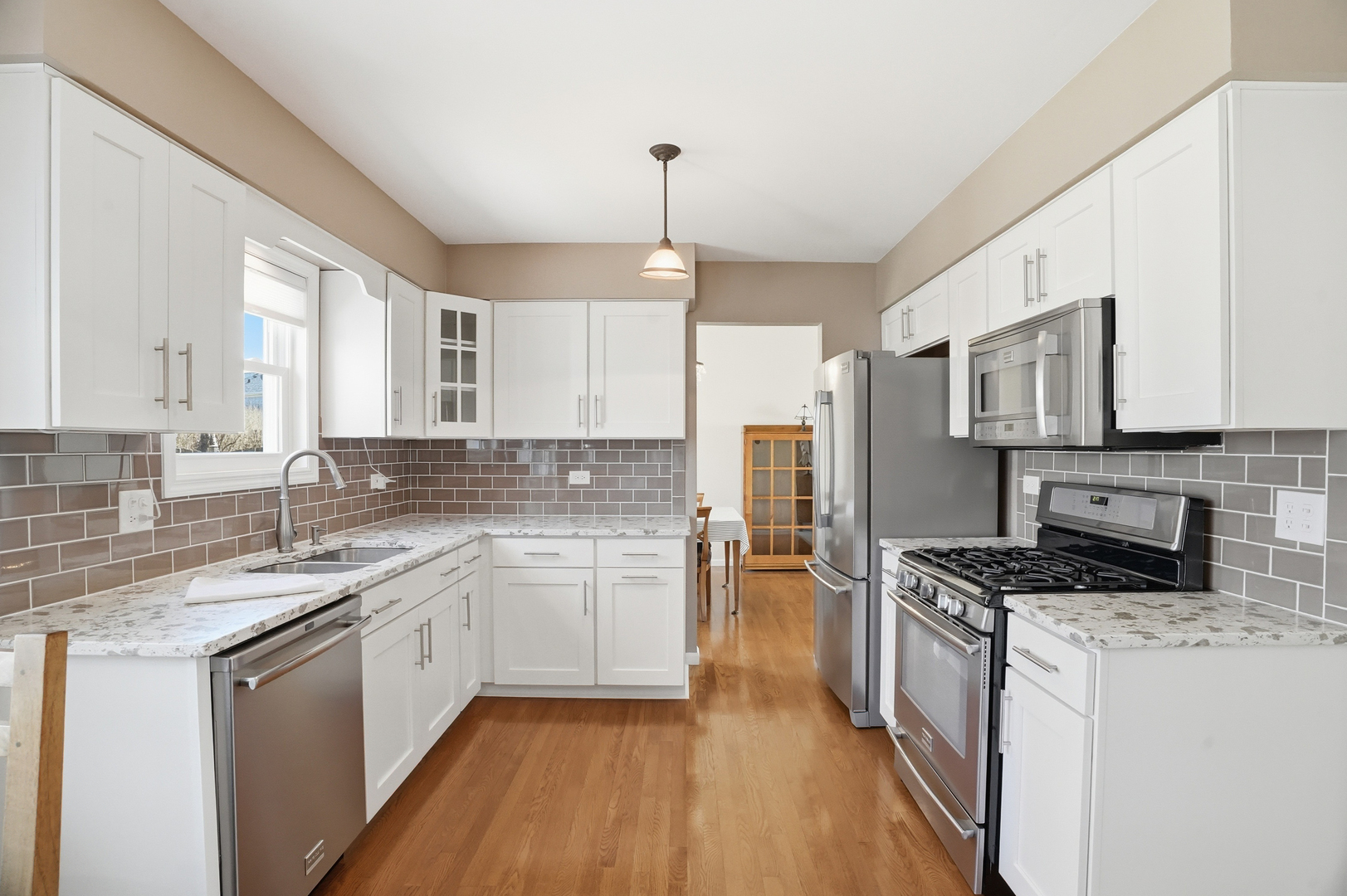 330 Indian Ridge Trail Wauconda, IL 60084 - Photo 8 of 35