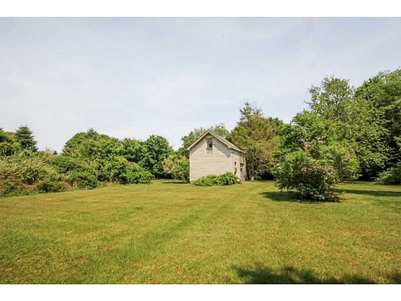 821 East Shore Road Jamestown, RI 02835 - Photo 23 of 25 Yard/Garden.