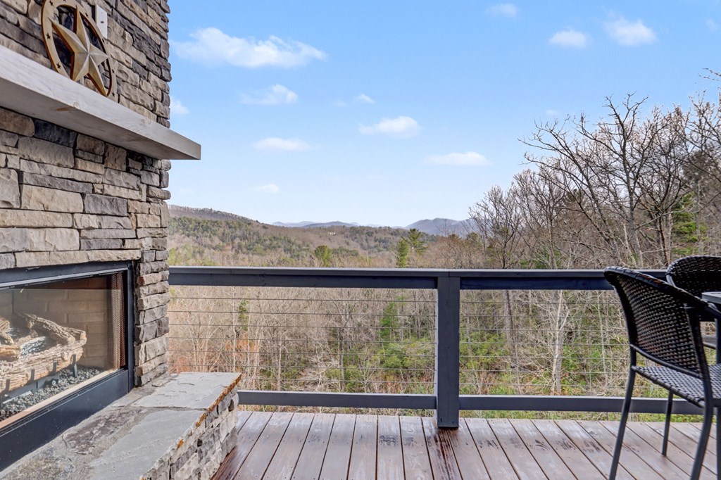 452 Chestnut Mountain Road Blairsville, GA 30512 - Photo 6 of 77