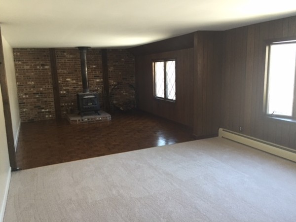 7 North Common Road Westminster, MA 01473 - Photo 8 of 16 Gallery Image 8