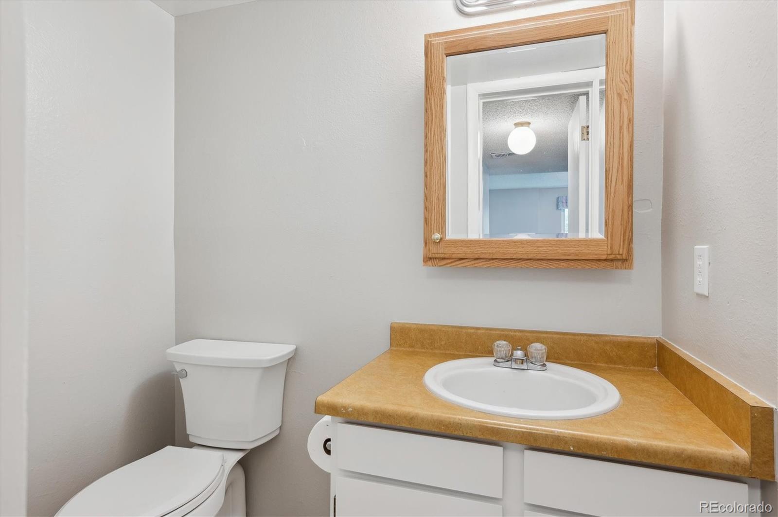 19322 East Eldorado Drive Aurora, CO 80013 - Photo 26 of 35