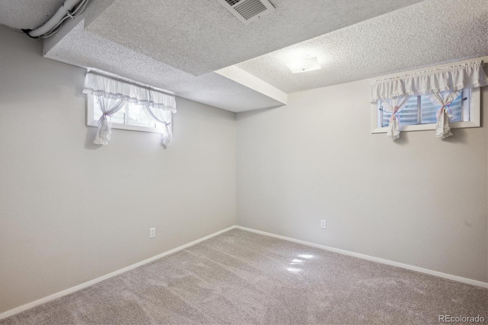 19322 East Eldorado Drive Aurora, CO 80013 - Photo 28 of 35