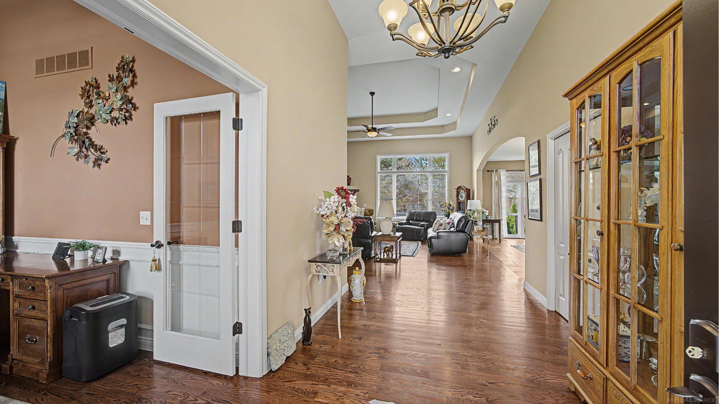 7412 North Georgetowne Road West Washington, MI 48095 - Photo 12 of 64 50205752-57cd893b-a479-4ff8-9e5f-5e0987f1d0da.JPG