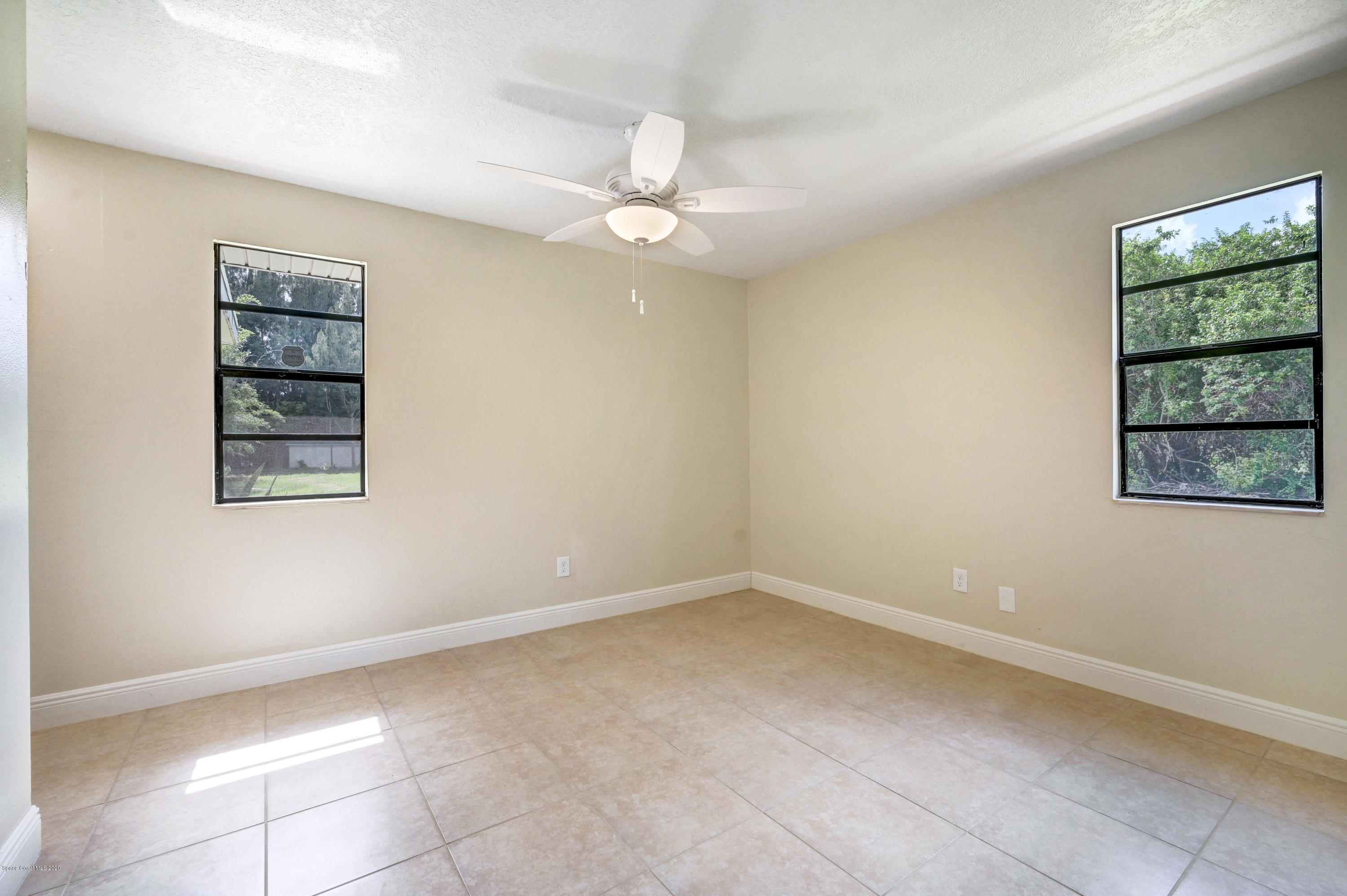 3760 Harlock Road Melbourne, FL 32934 - Photo 14 of 26 DSC_1797