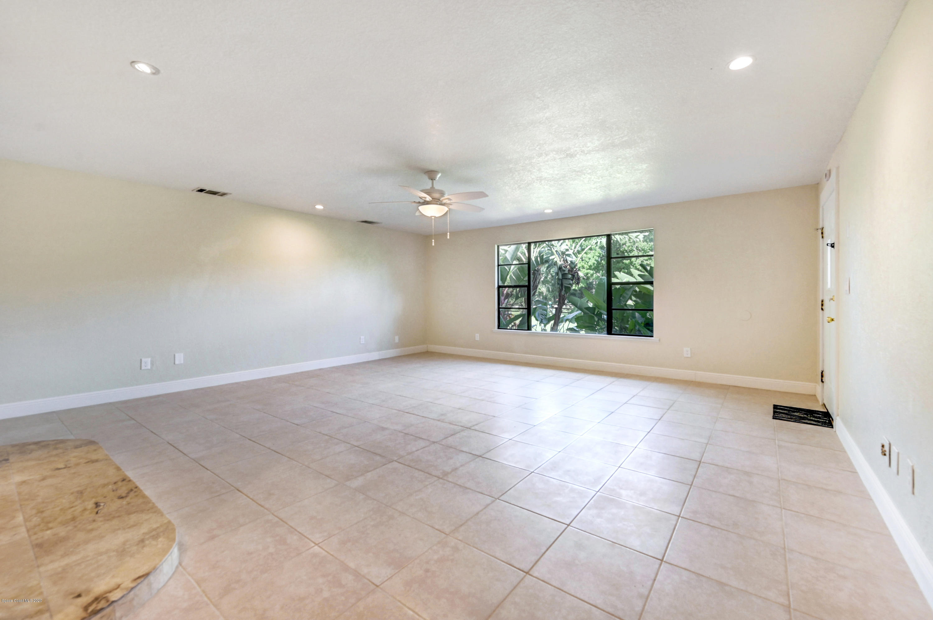 3760 Harlock Road Melbourne, FL 32934 - Photo 3 of 26 DSC_1749