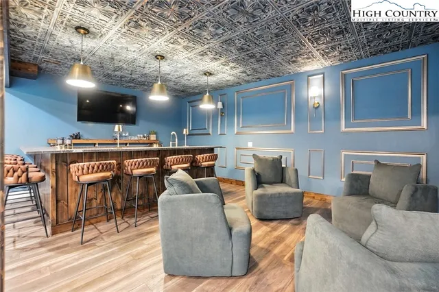 $1,799,000 | 727 Riverwind Drive, Lansing, NC 28643