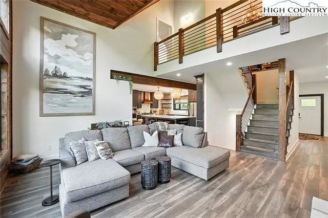 $1,799,000 | 727 Riverwind Drive, Lansing, NC 28643