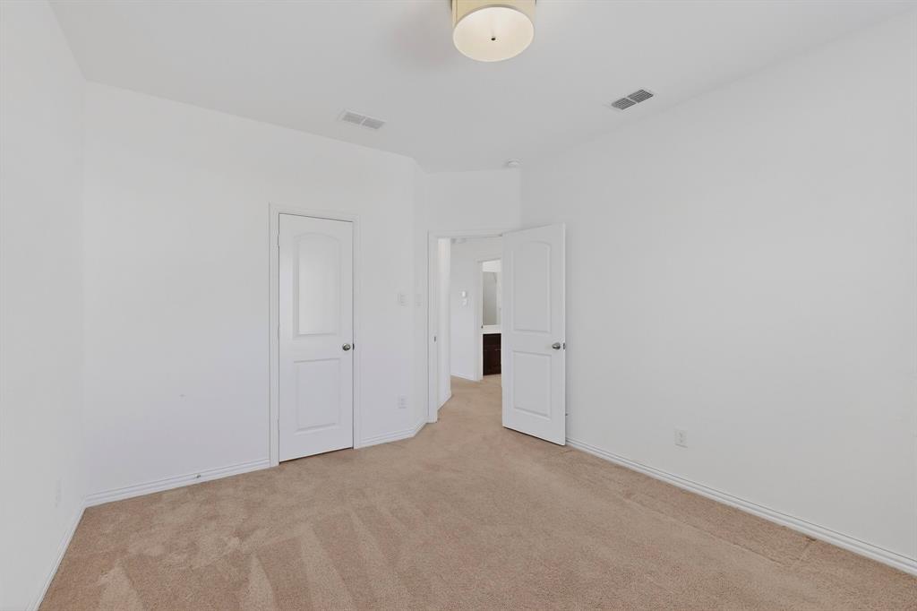 2249 English Ivy Road Frisco, TX 75033 - Photo 29 of 40