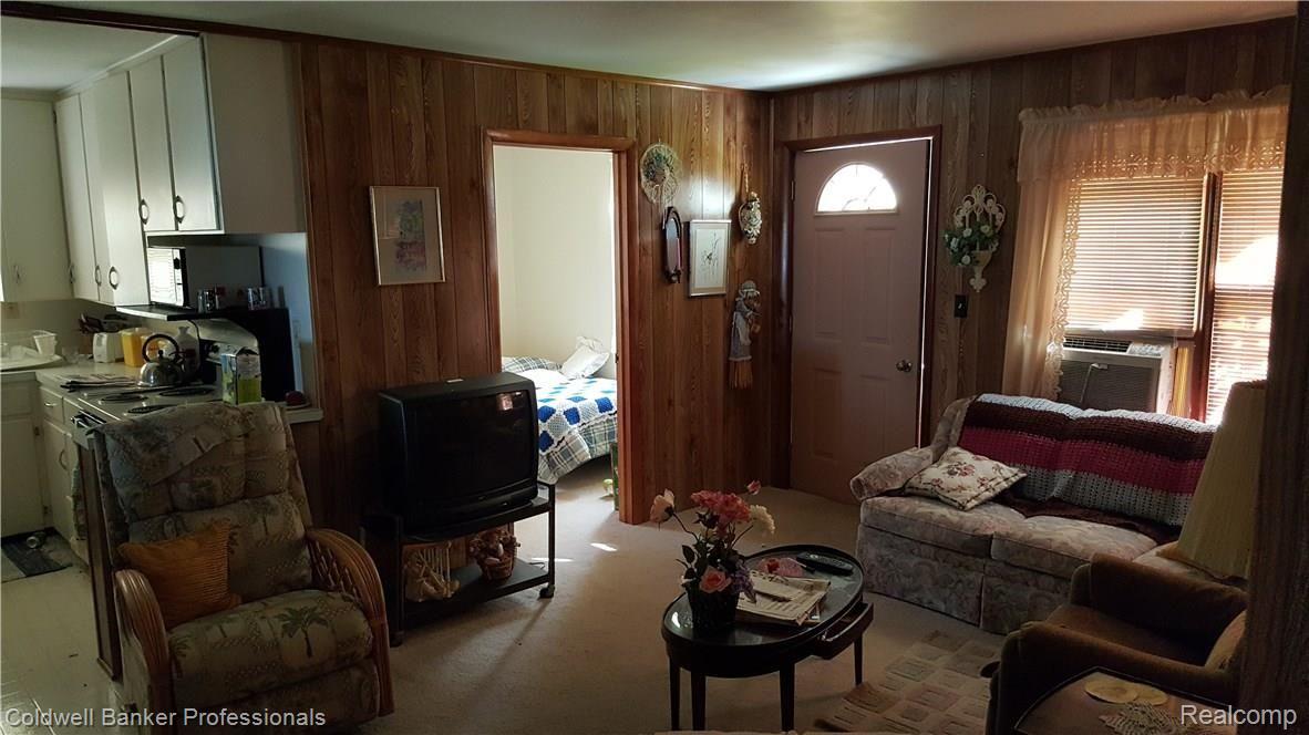 4991 North Hubbard Lake Road Spruce, MI 48762 - Photo 4 of 21 20151023_105801.jpg