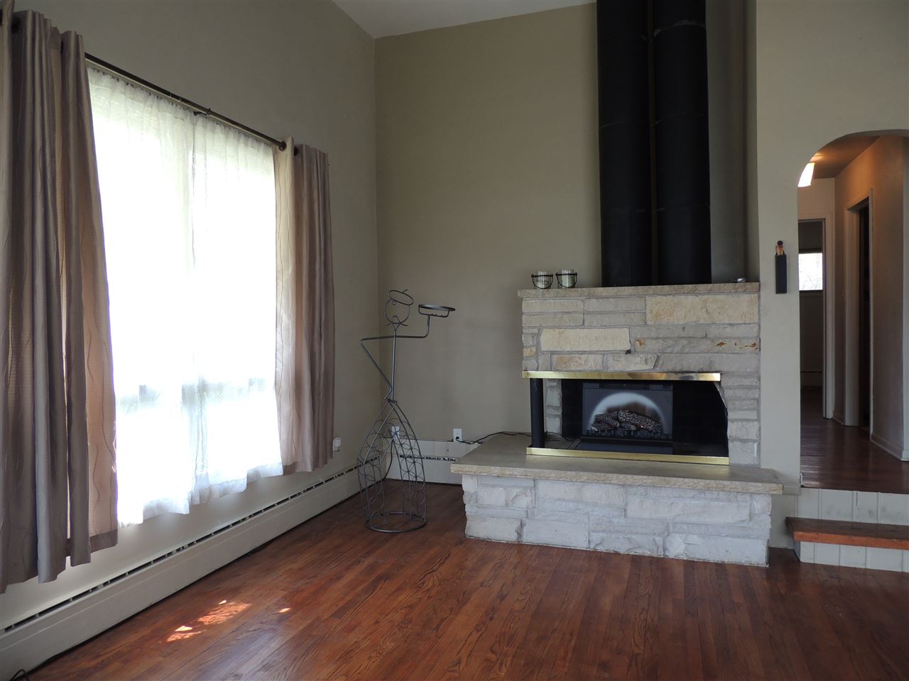 803 Halsted Road Rockford, IL 61103 - Photo 8 of 22 Gallery Image 8