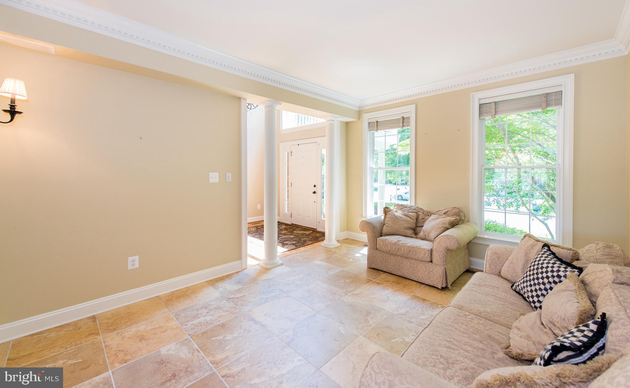 10407 Wetherburn Road Woodstock, MD 21163 - Photo 6 of 30 Living Room