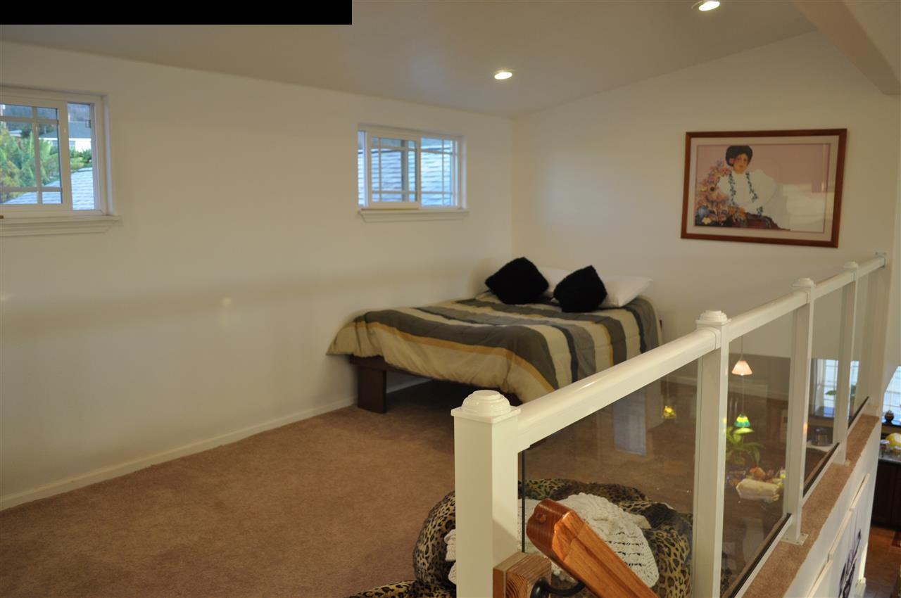 20 Pulehunui Road Kula, HI 96790 - Photo 14 of 30 a view of a livingroom with furniture and windows
