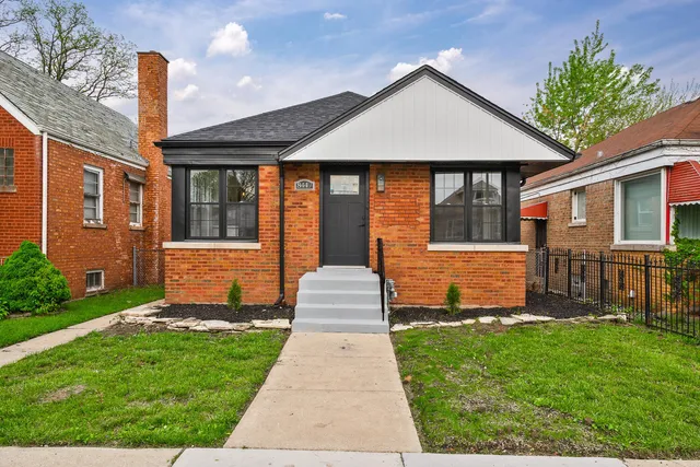 $289,926 | 8449 South Euclid Avenue, Chicago, IL 60617