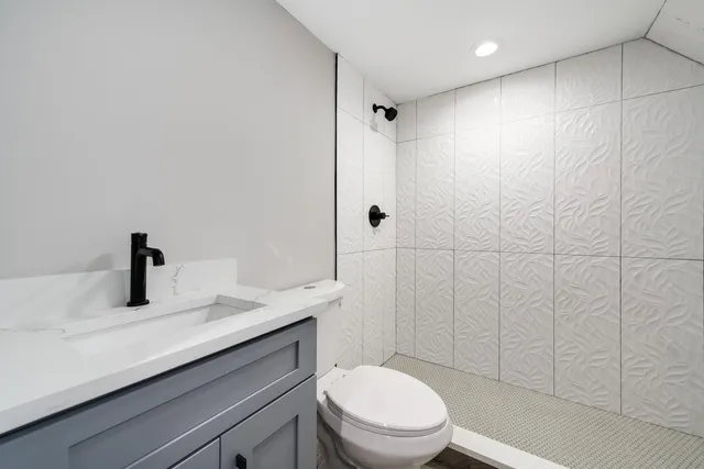 $289,926 | 8449 South Euclid Avenue, Chicago, IL 60617