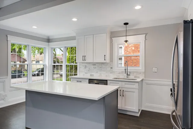 $289,926 | 8449 South Euclid Avenue, Chicago, IL 60617