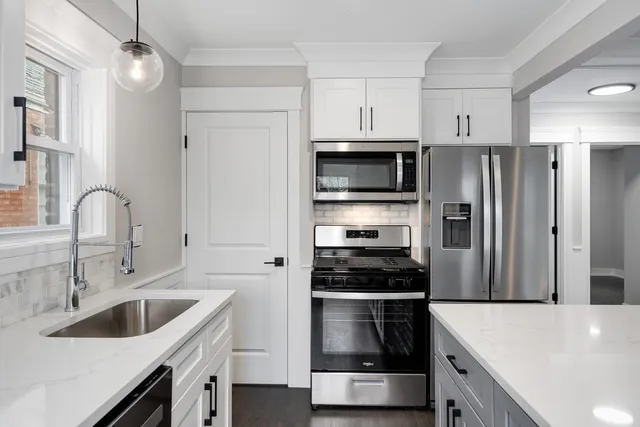 $289,926 | 8449 South Euclid Avenue, Chicago, IL 60617