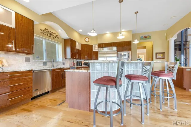 $1,817,000 | 265 Deer Run Lane, Eureka, MO 63025