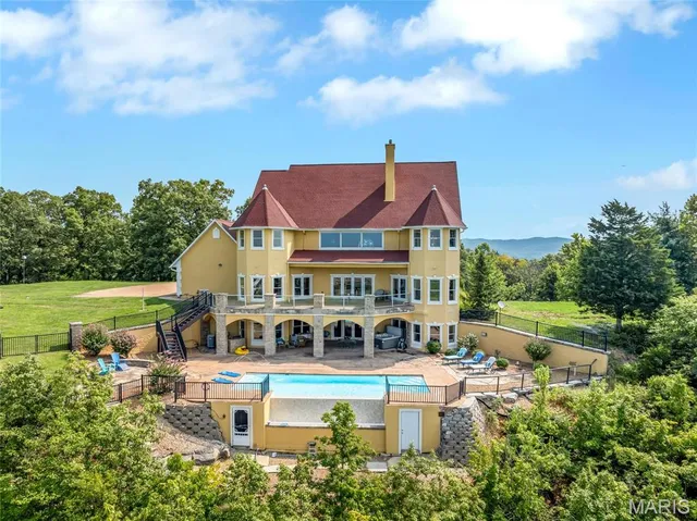 $1,817,000 | 265 Deer Run Lane, Eureka, MO 63025
