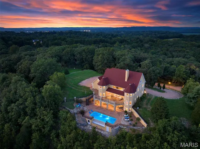 $1,817,000 | 265 Deer Run Lane, Eureka, MO 63025