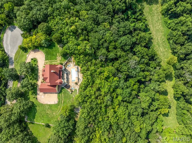 $1,817,000 | 265 Deer Run Lane, Eureka, MO 63025