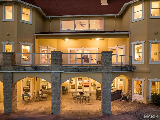 $1,817,000 | 265 Deer Run Lane, Eureka, MO 63025