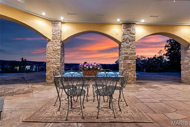 $1,817,000 | 265 Deer Run Lane, Eureka, MO 63025