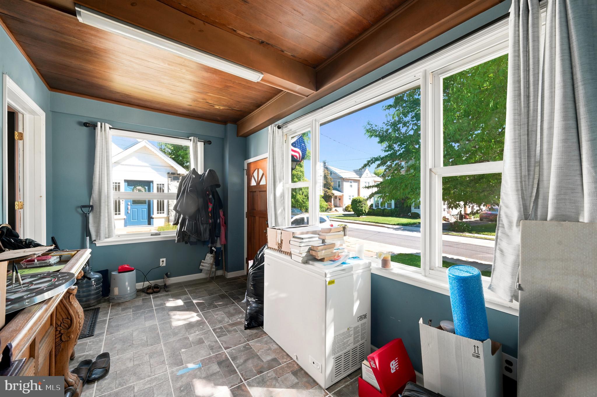 152 Shelbourne Road Havertown, PA 19083 - Photo 4 of 24
