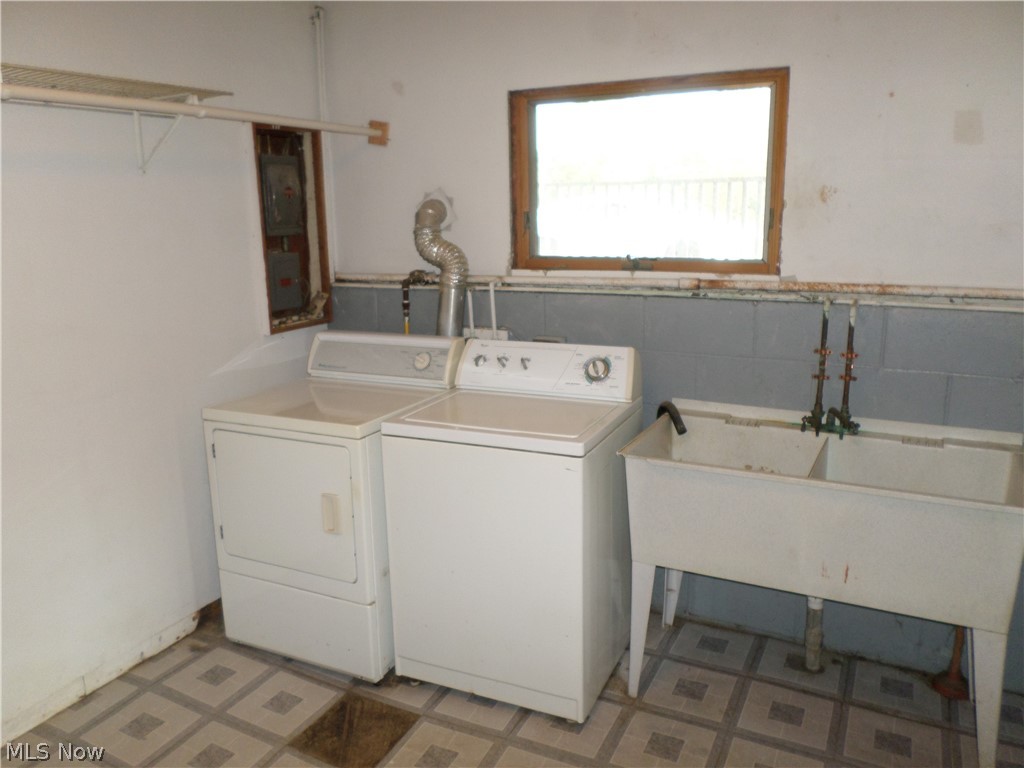 6390 Ridgewood Street Southwest Canton, OH 44706 - Photo 18 of 21 LL Laundry Rm