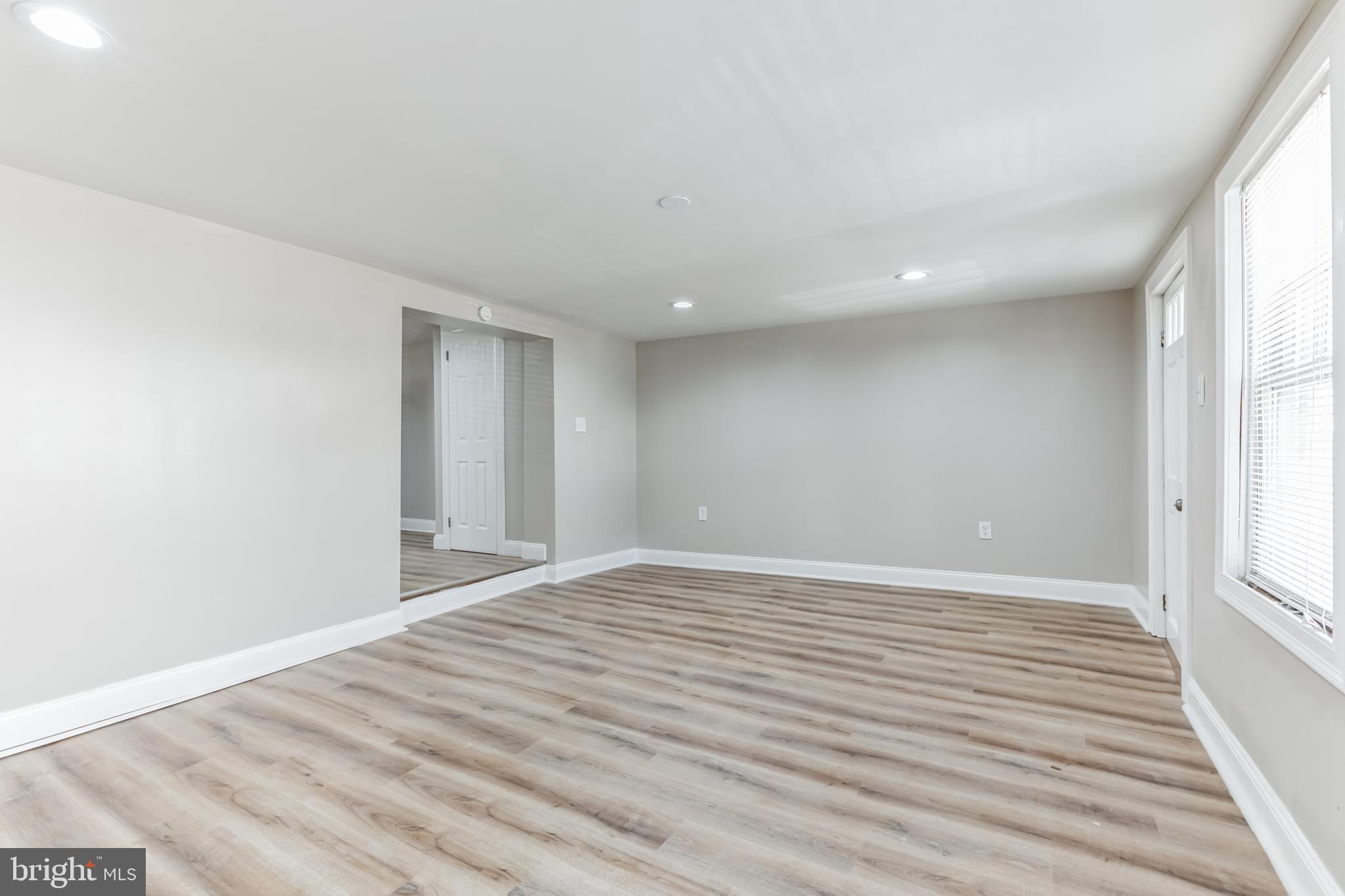 614 Minor Street Reading, PA 19602 - Photo 4 of 31