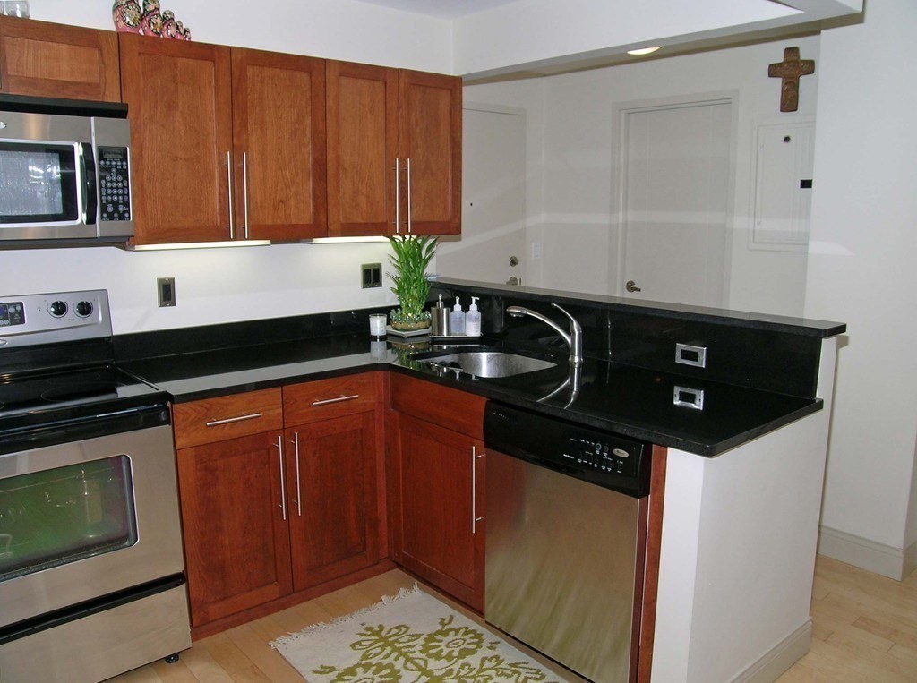 1600 Beacon Street, Unit 903 Brookline, MA 02446 - Photo 7 of 16