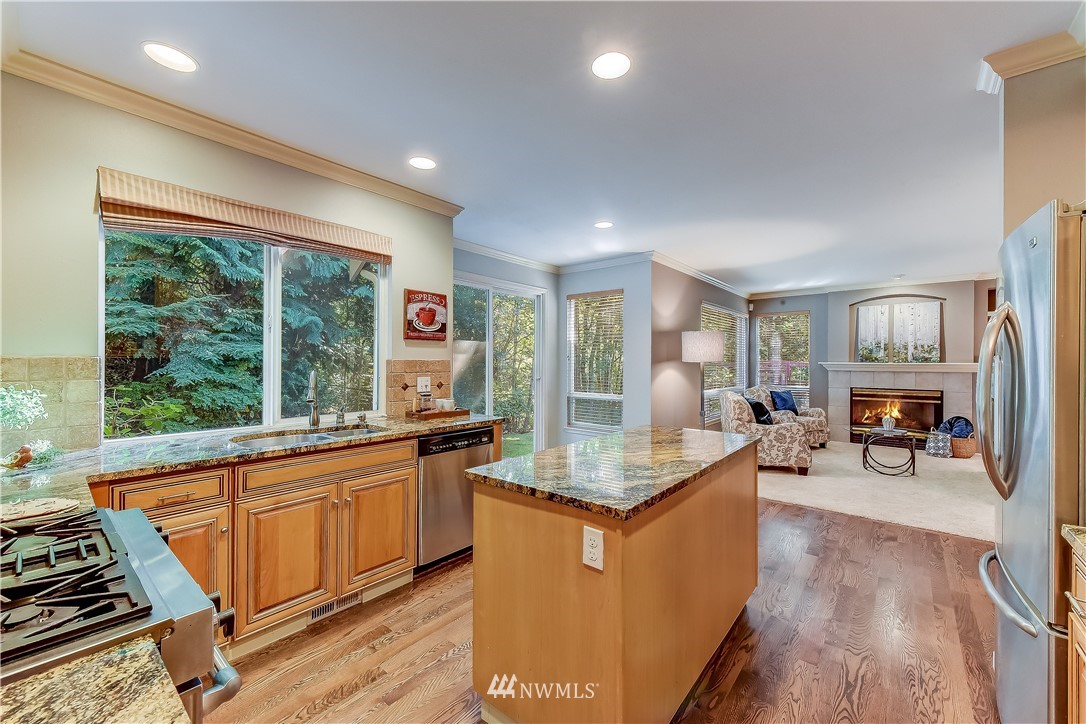 20411 28th Avenue Southeast Bothell, WA 98021 - Photo 7 of 24