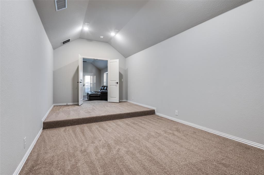 3149 Deer Lk Lane Mesquite, TX 75181 - Photo 20 of 24 a view of an empty room and window