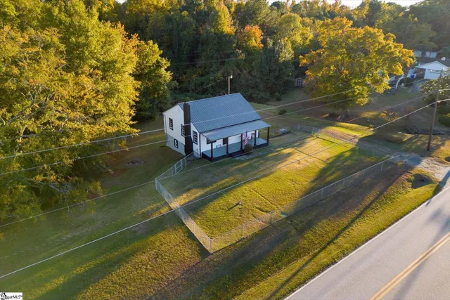 $249,000 | 224 Syphrit Road, Wellford, SC 29385