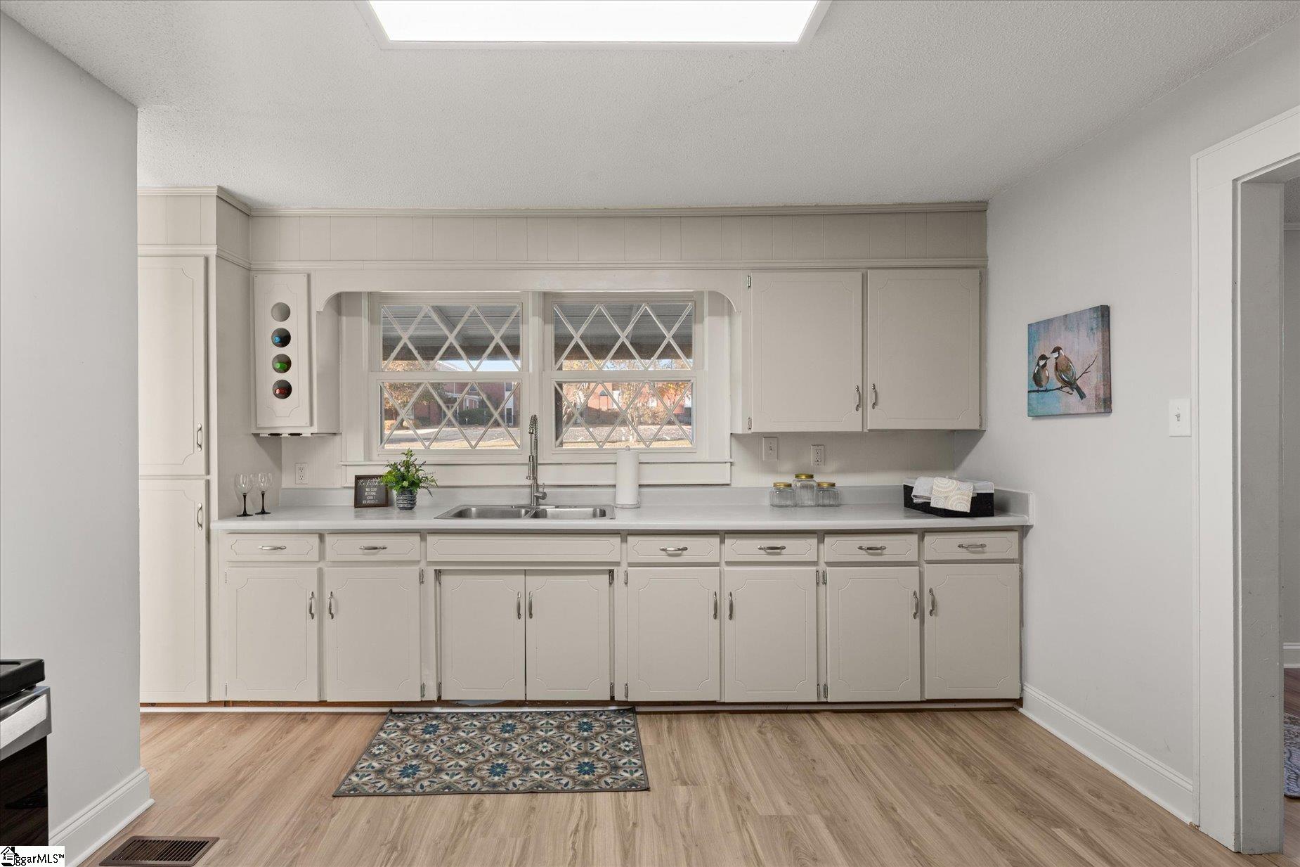 224 Syphrit Road Wellford, SC 29385 - Photo 17 of 44