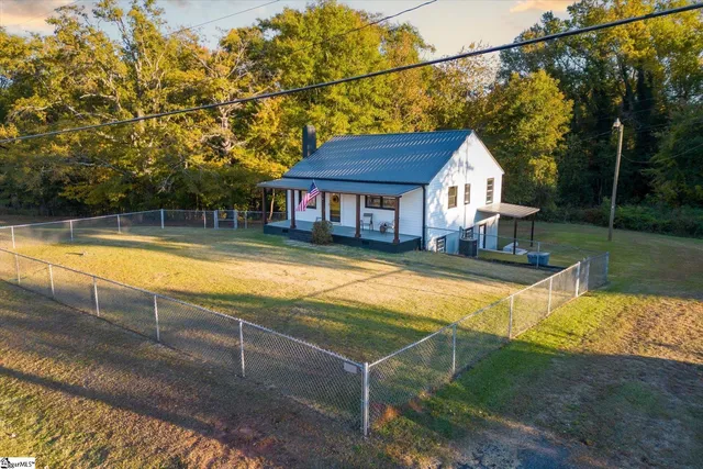 $249,000 | 224 Syphrit Road, Wellford, SC 29385