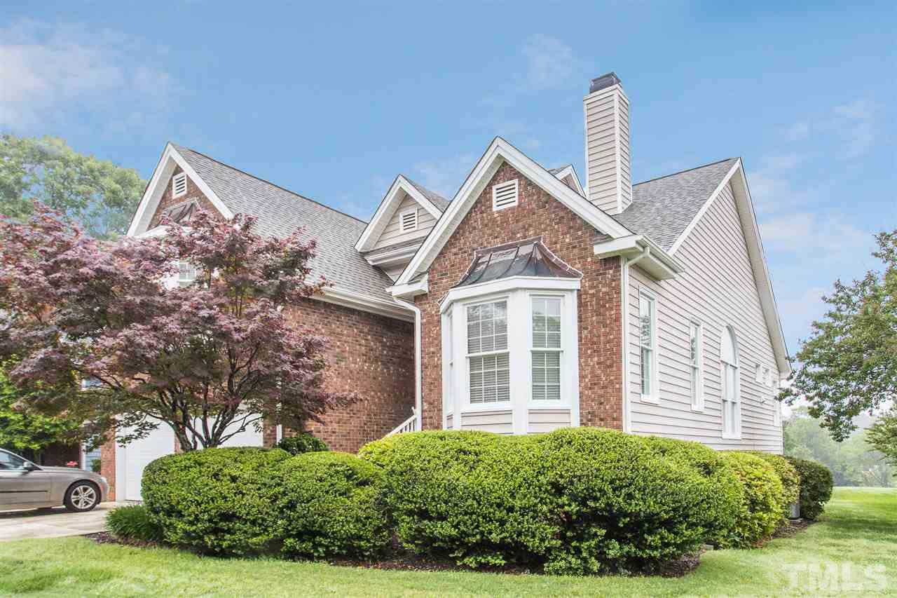 10121 Goodview Court Raleigh, NC 27613 - Photo 2 of 30 a front view of a house with a yard