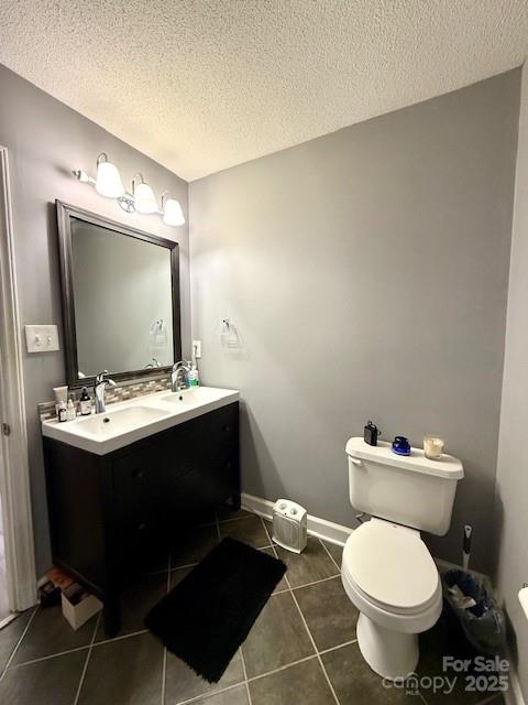 2133 Manawa Lane Fort Mill, SC 29708 - Photo 15 of 35 a bathroom with a sink toilet and mirror