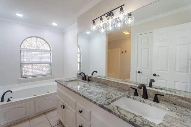 $249,900 | 1702 Chestnut Oak Drive, Unit 83, Dalton, GA 30721