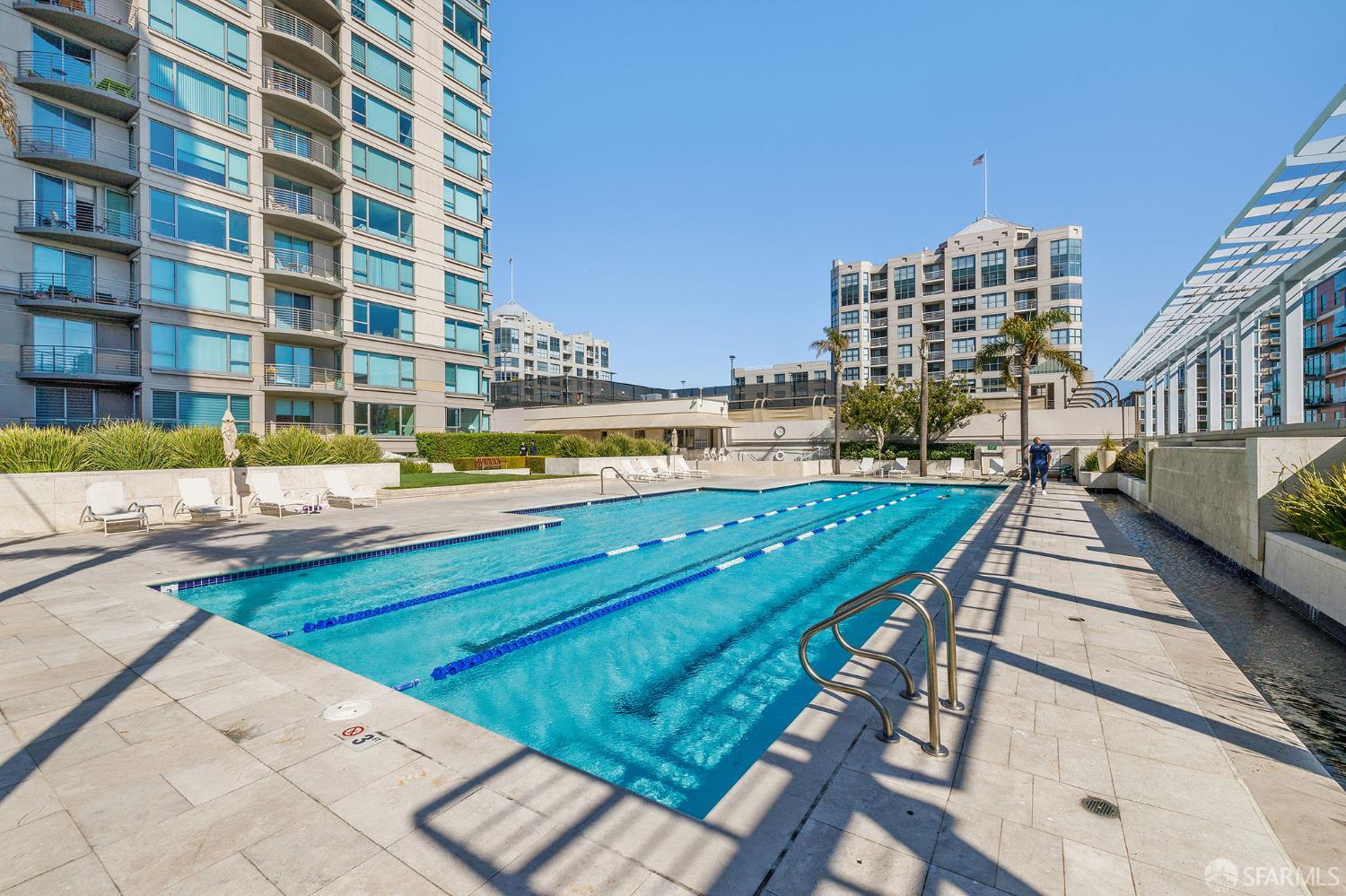 229 Brannan Street, Unit 12C San Francisco, CA 94107 - Photo 37 of 57 a view of a city with tall buildings