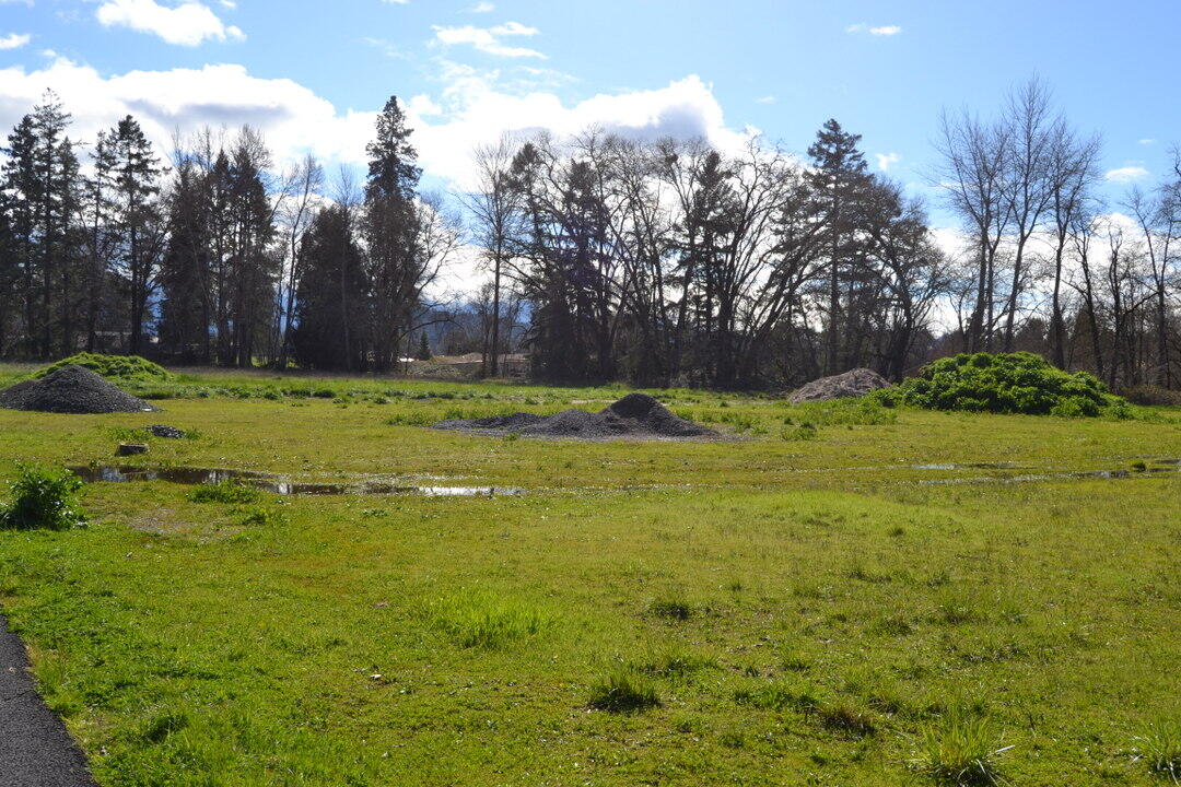 Lot 3 Gerald Place Grants Pass, OR 97527 - Photo 1 of 14 DSC_0412
